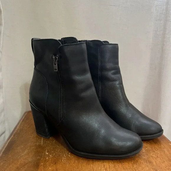 Naturalizer Boots Womens 6 Kala Ankle Booties Heels Casual Moto Leather Zip Bike - Picture 7 of 8